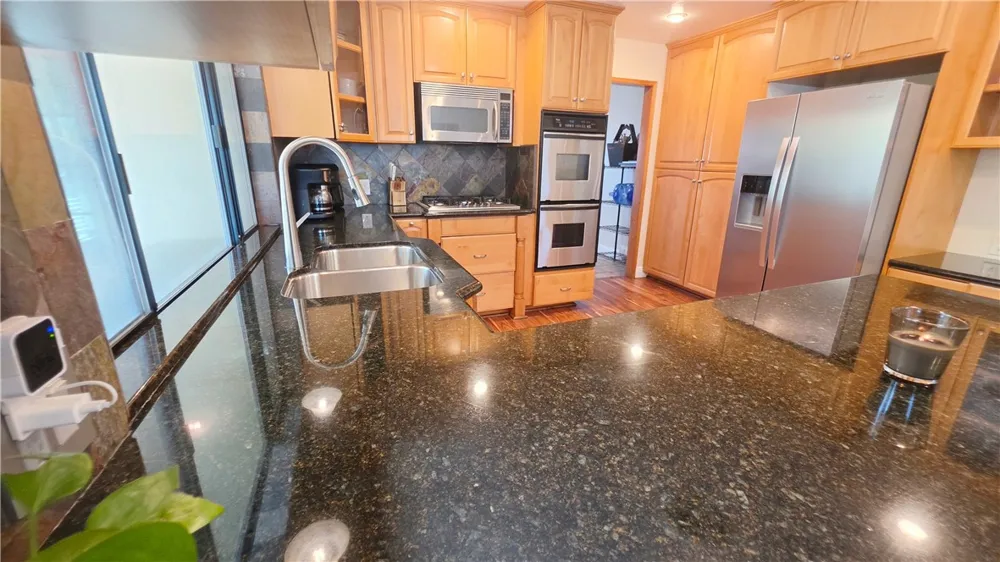 4008 Barbara Bakersfield, CA 93309