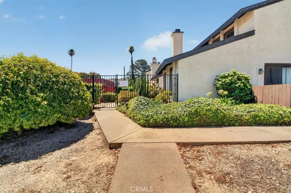 1302 W Apricot Lompoc, CA 93436