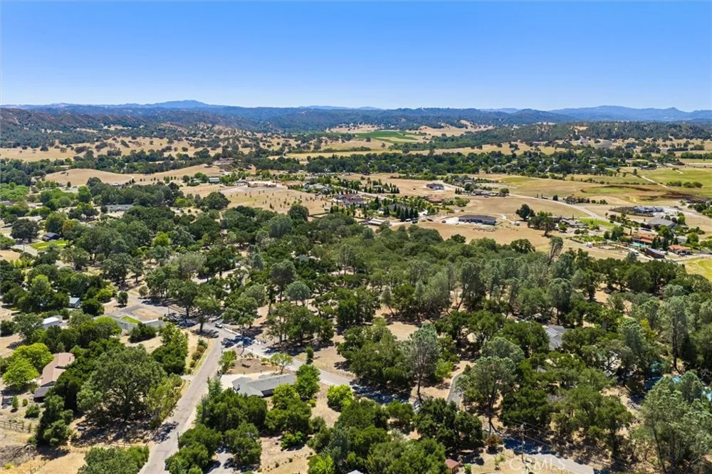 14740 Morningside Road Atascadero, CA 93422