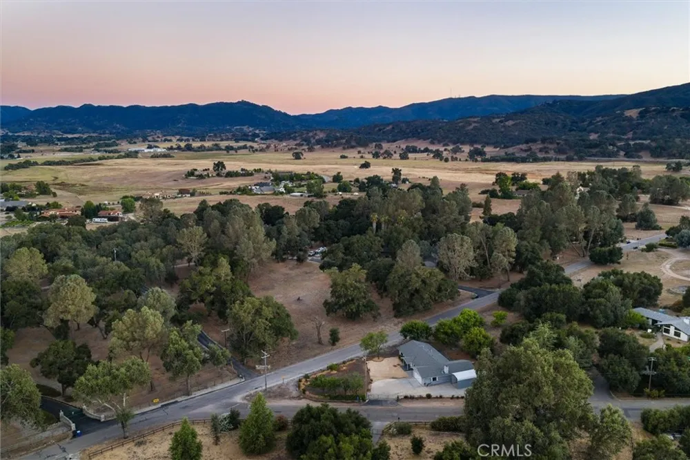 14740 Morningside Road Atascadero, CA 93422