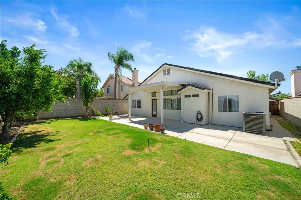 10304 Crandon Park Drive Bakersfield, CA 93312
