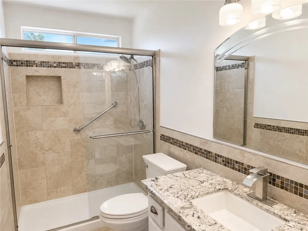 10304 Crandon Park Drive Bakersfield, CA 93312