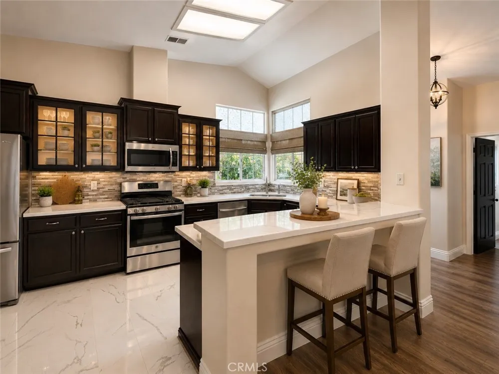 10304 Crandon Park Drive Bakersfield, CA 93312