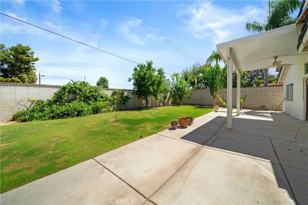 10304 Crandon Park Drive Bakersfield, CA 93312