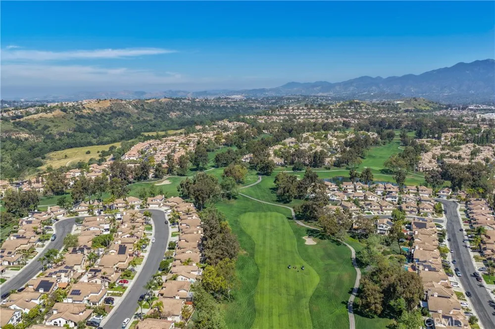34 Reata Rancho Santa Margarita, CA 92688