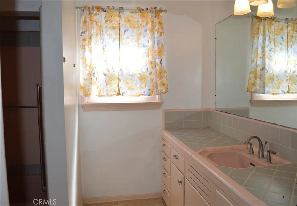 3210 Belvedere Riverside, CA 92507