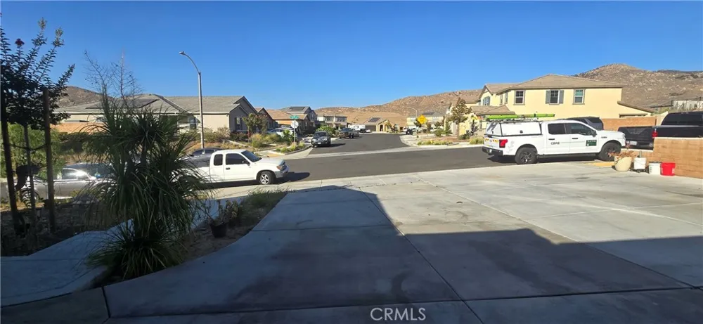 8221 Muir Lane Riverside, CA 92507