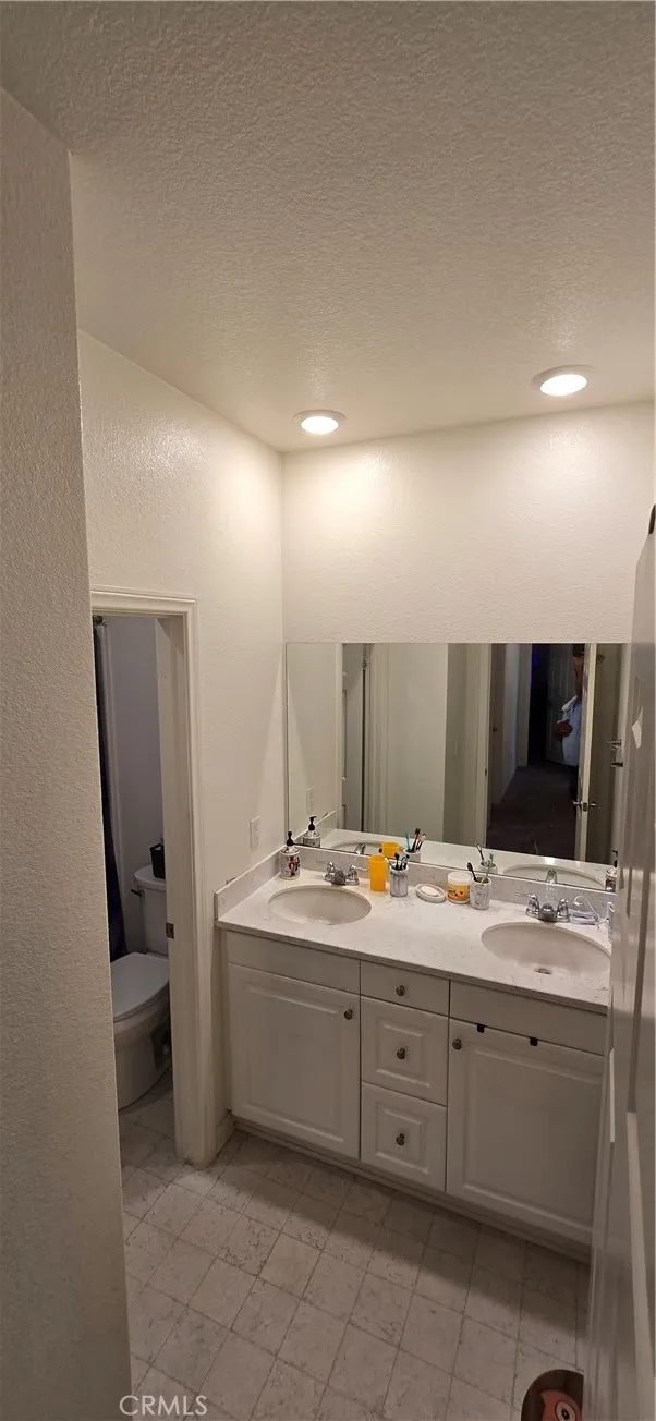 8221 Muir Lane Riverside, CA 92507