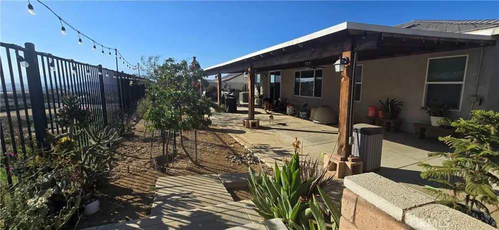 8221 Muir Lane Riverside, CA 92507