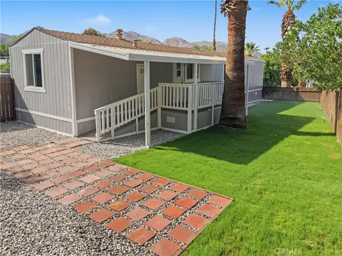 14 Yucca Lane