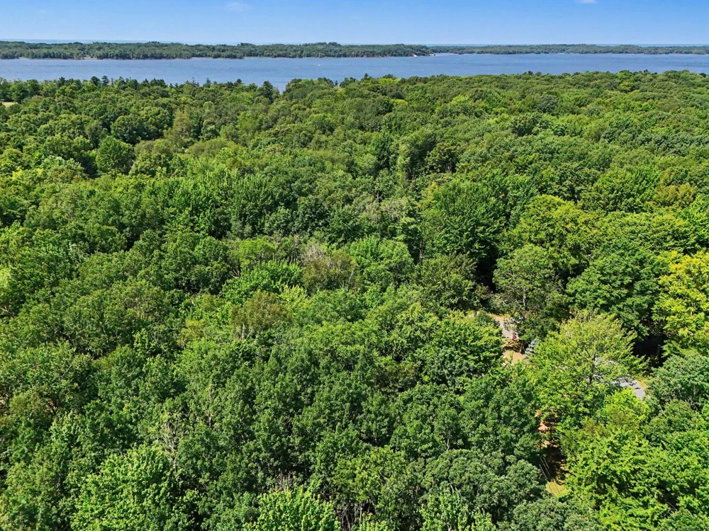6733 W Basswood Street Ludington, MI 49431