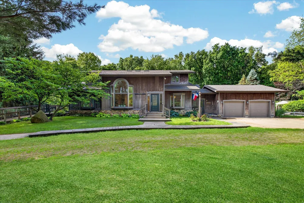11410 Jones Road Berrien Springs, MI 49103