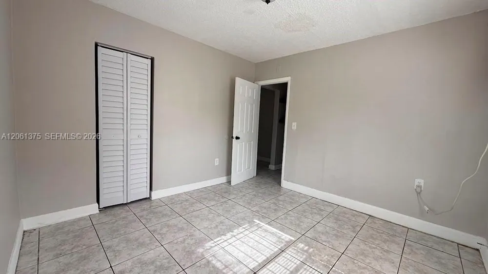 6901 NW 8th Ave #5 Miami, FL 33150