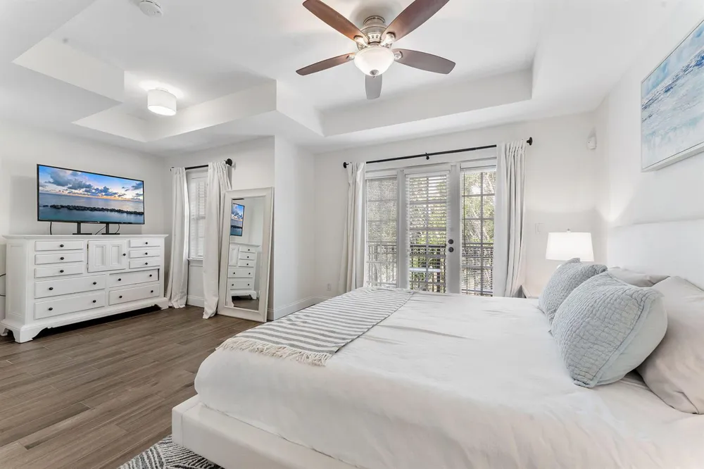 1035 W Heritage Club Circle Delray Beach, FL 33483