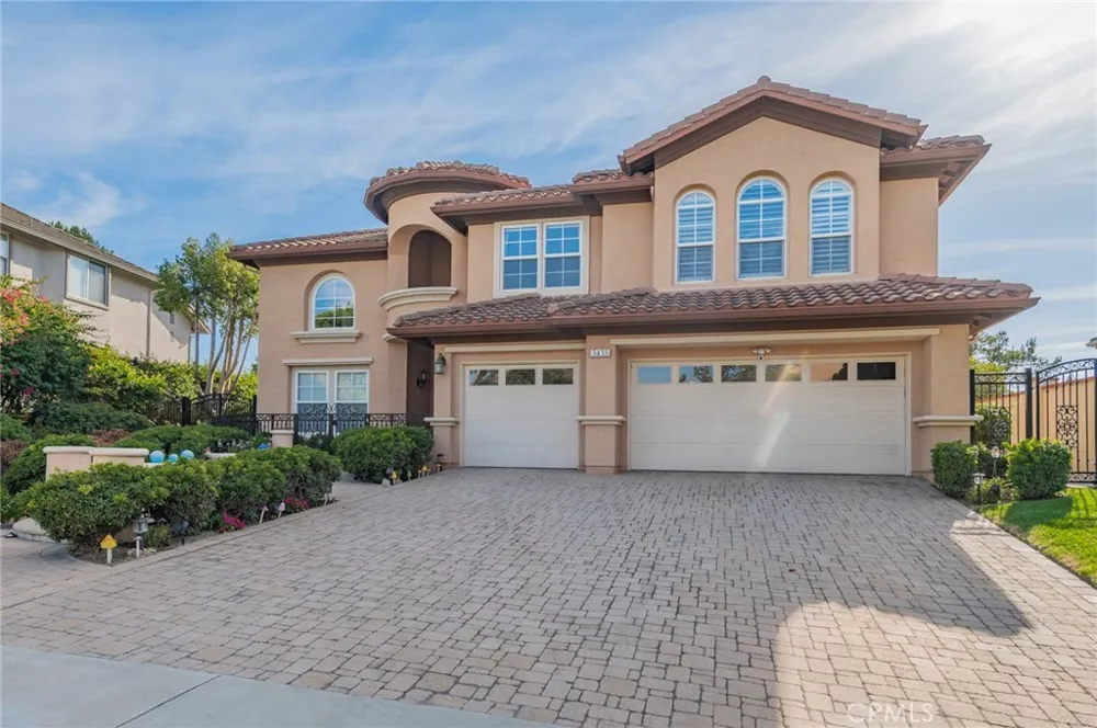 5435 Vista Del Mar Yorba Linda, CA 92887
