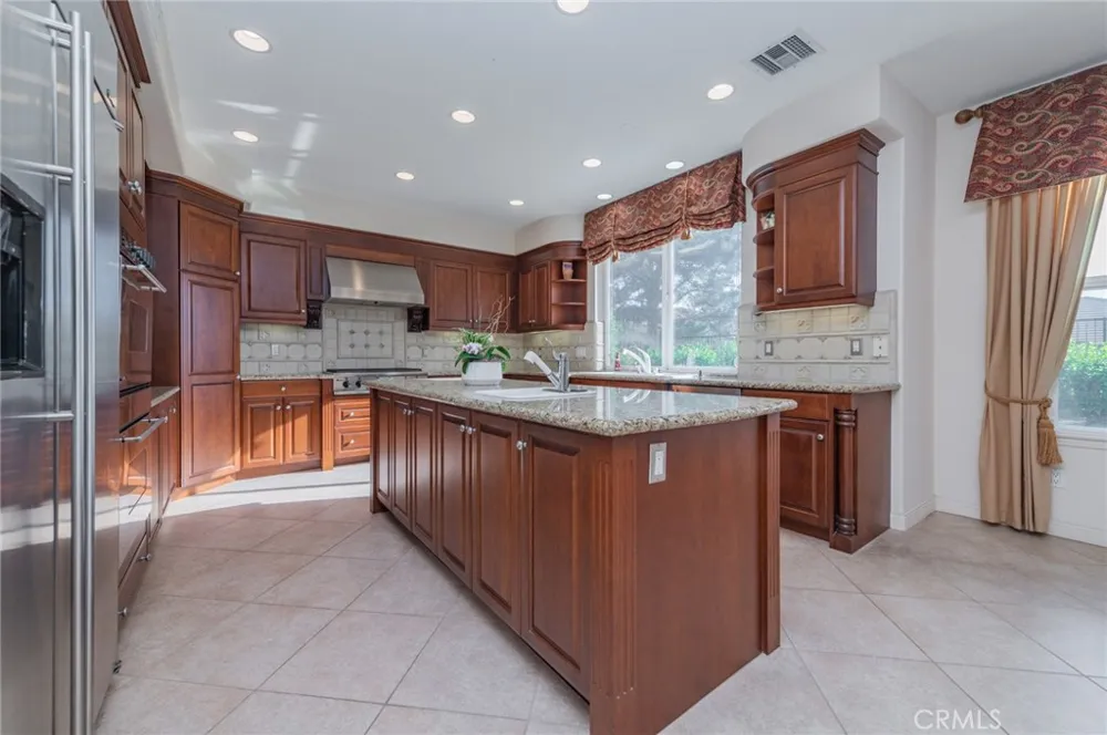 5435 Vista Del Mar Yorba Linda, CA 92887