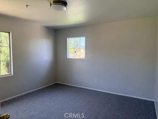 5732 Ridgemark Fontana, CA 92336