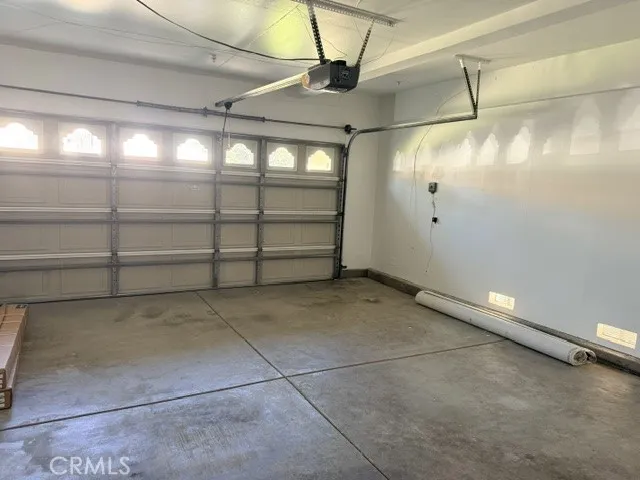 5732 Ridgemark Fontana, CA 92336