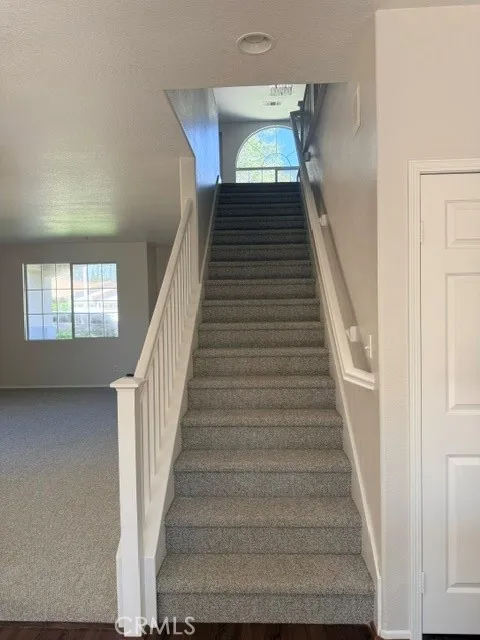 5732 Ridgemark Fontana, CA 92336