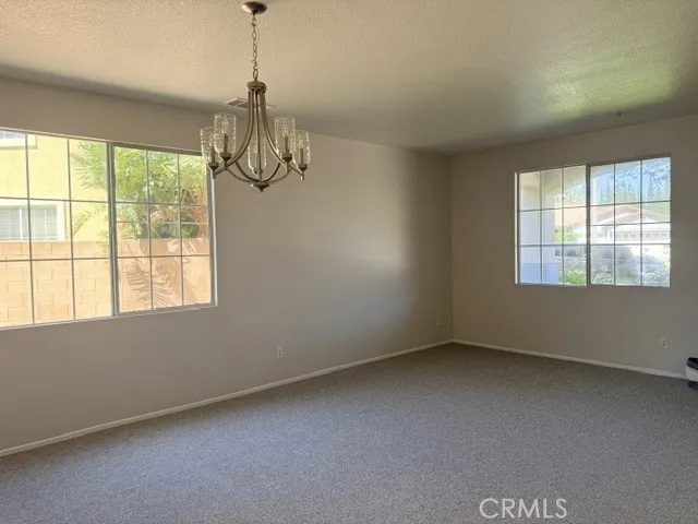 5732 Ridgemark Fontana, CA 92336