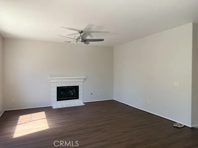 5732 Ridgemark Fontana, CA 92336
