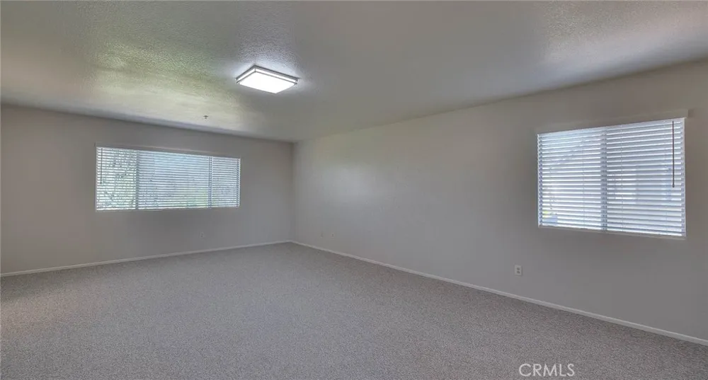 5732 Ridgemark Fontana, CA 92336
