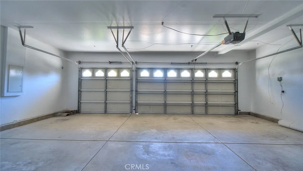 5732 Ridgemark Fontana, CA 92336