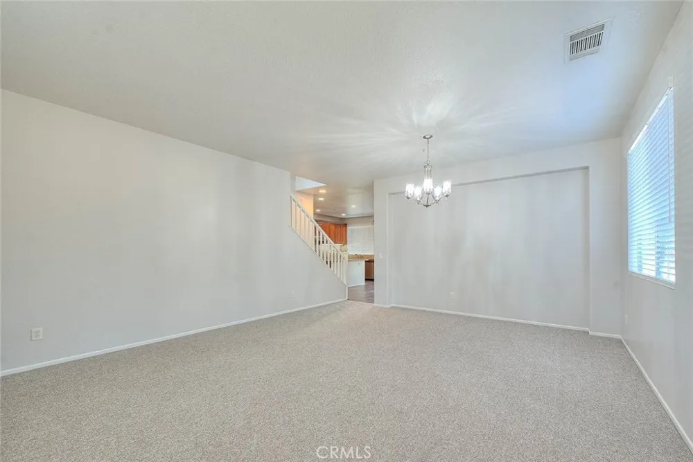 5732 Ridgemark Fontana, CA 92336