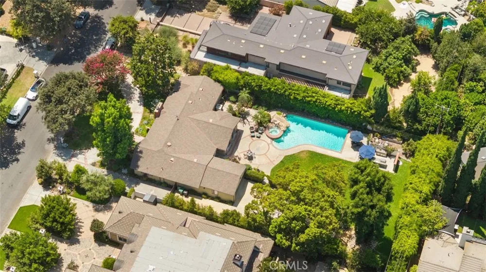 135 E Las Flores Ave Arcadia, CA 91006