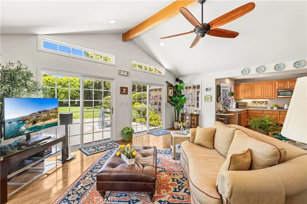 135 E Las Flores Ave Arcadia, CA 91006