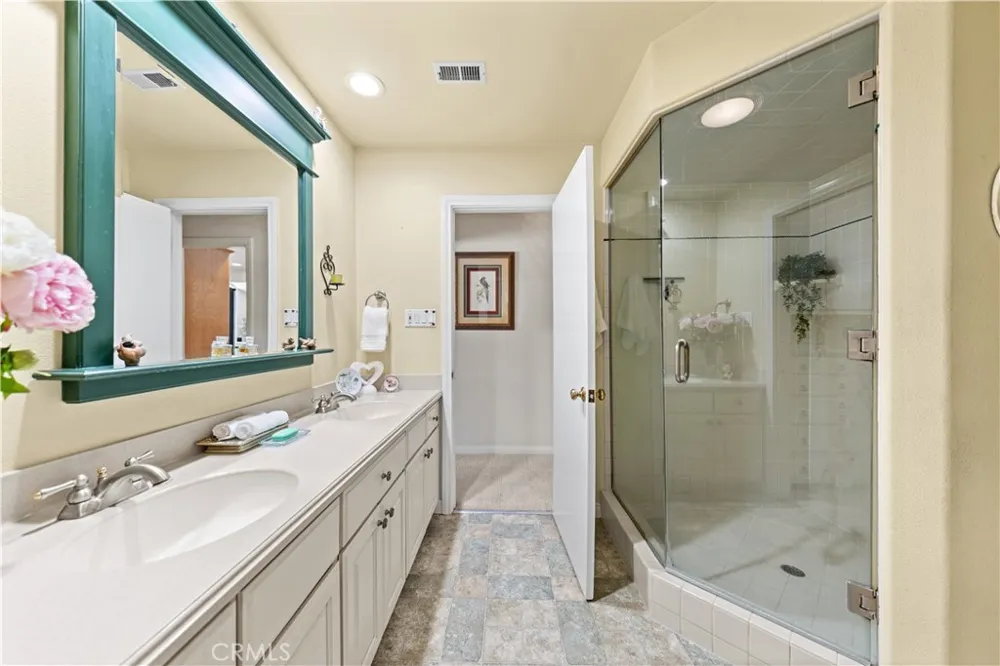135 E Las Flores Ave Arcadia, CA 91006