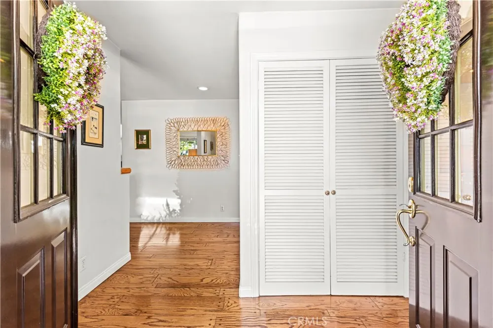 135 E Las Flores Ave Arcadia, CA 91006