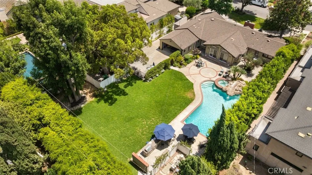 135 E Las Flores Ave Arcadia, CA 91006