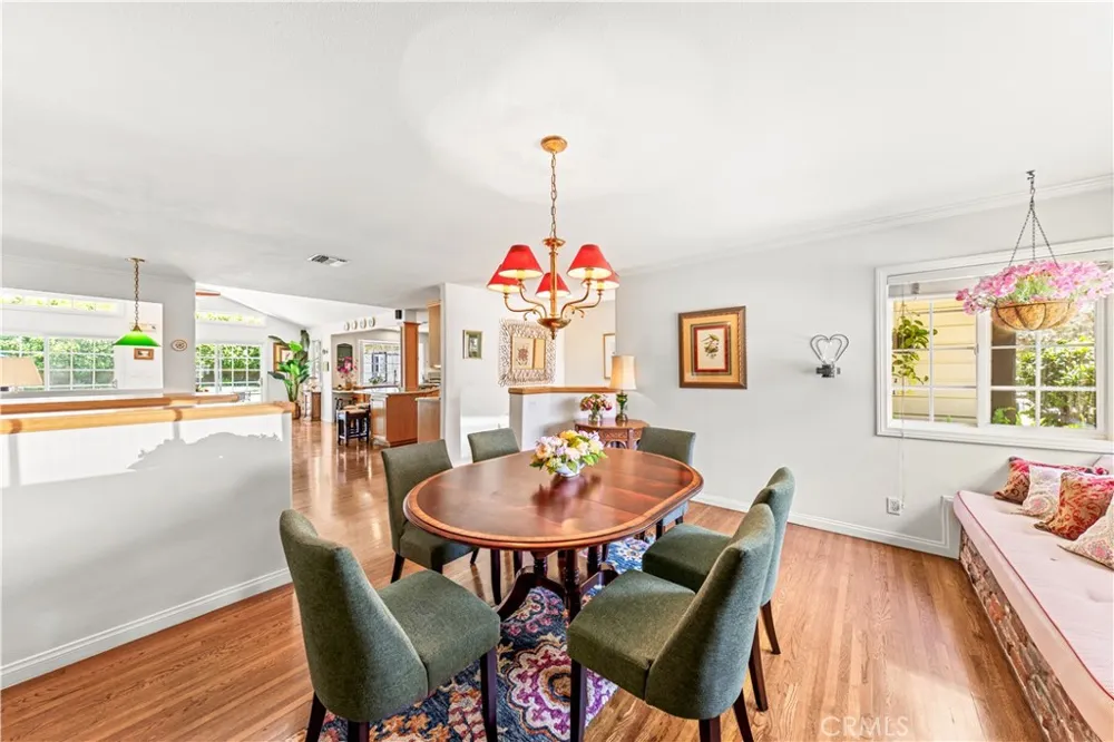 135 E Las Flores Ave Arcadia, CA 91006