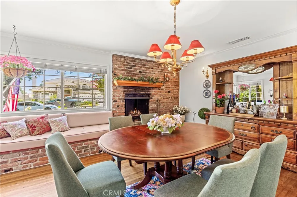 135 E Las Flores Ave Arcadia, CA 91006