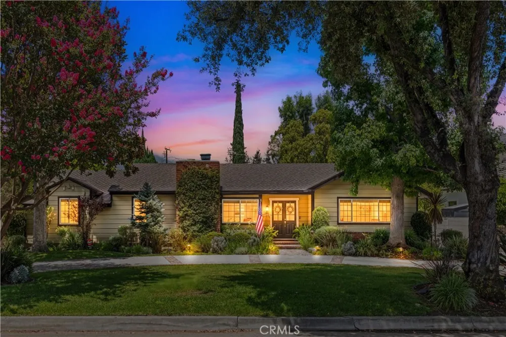 135 E Las Flores Ave Arcadia, CA 91006