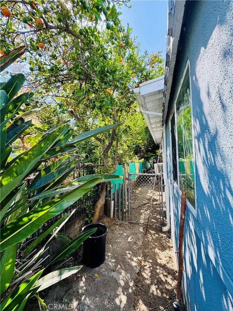 2630 Maceo Street Los Angeles, CA 90065