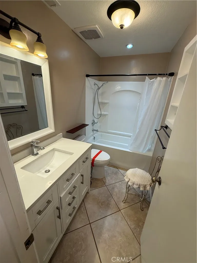 2226 Calle Leon West Covina, CA 91792