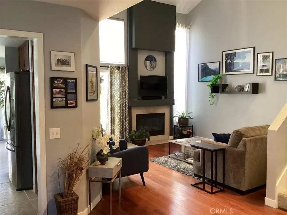 12568 Rideabout Court San Diego, CA 92129