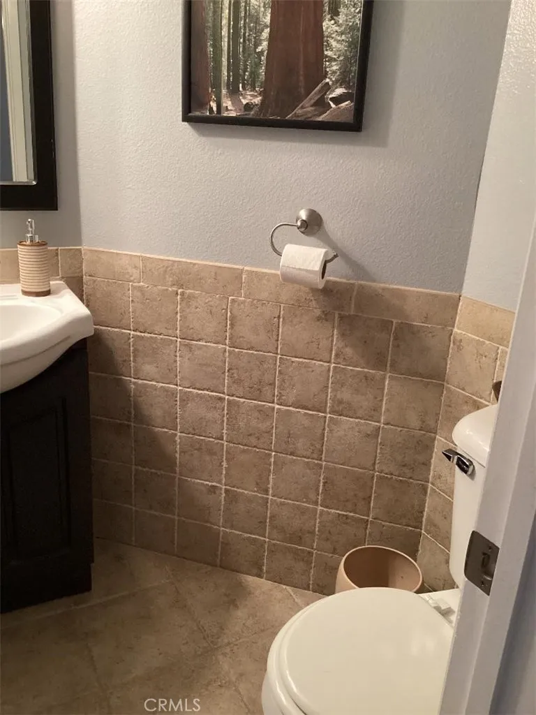 12568 Rideabout Court San Diego, CA 92129