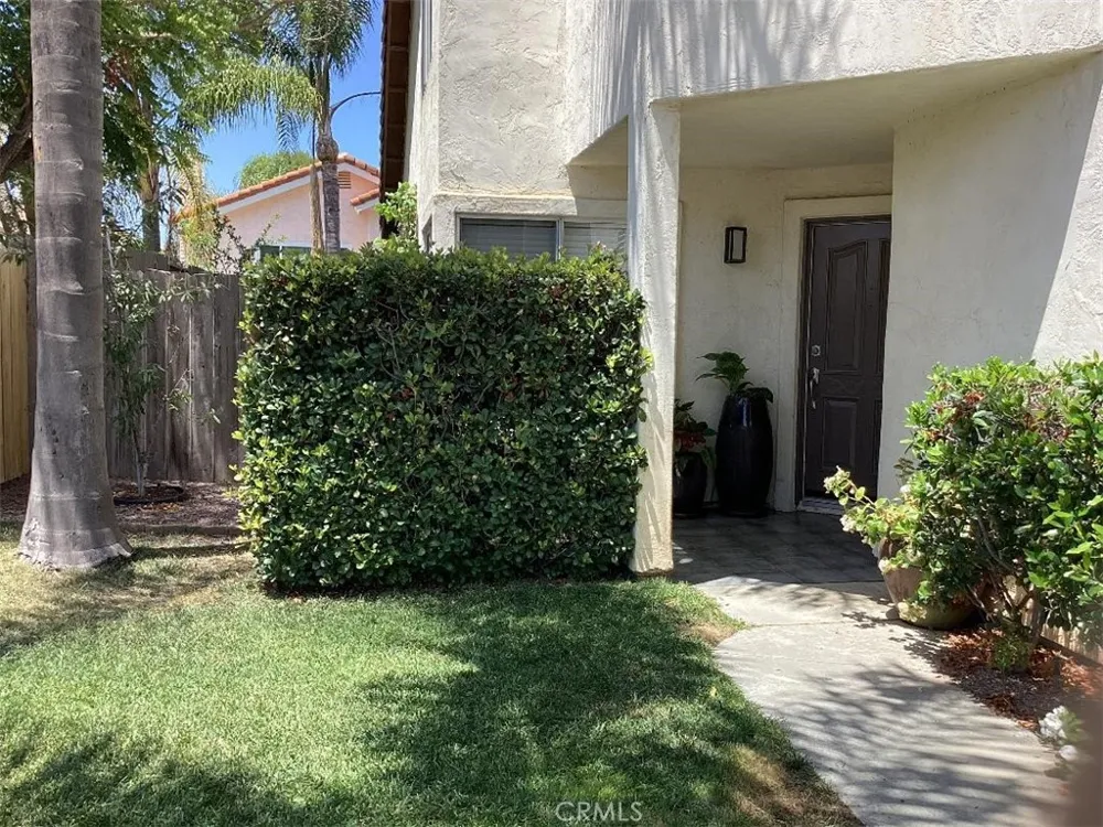 12568 Rideabout Court San Diego, CA 92129