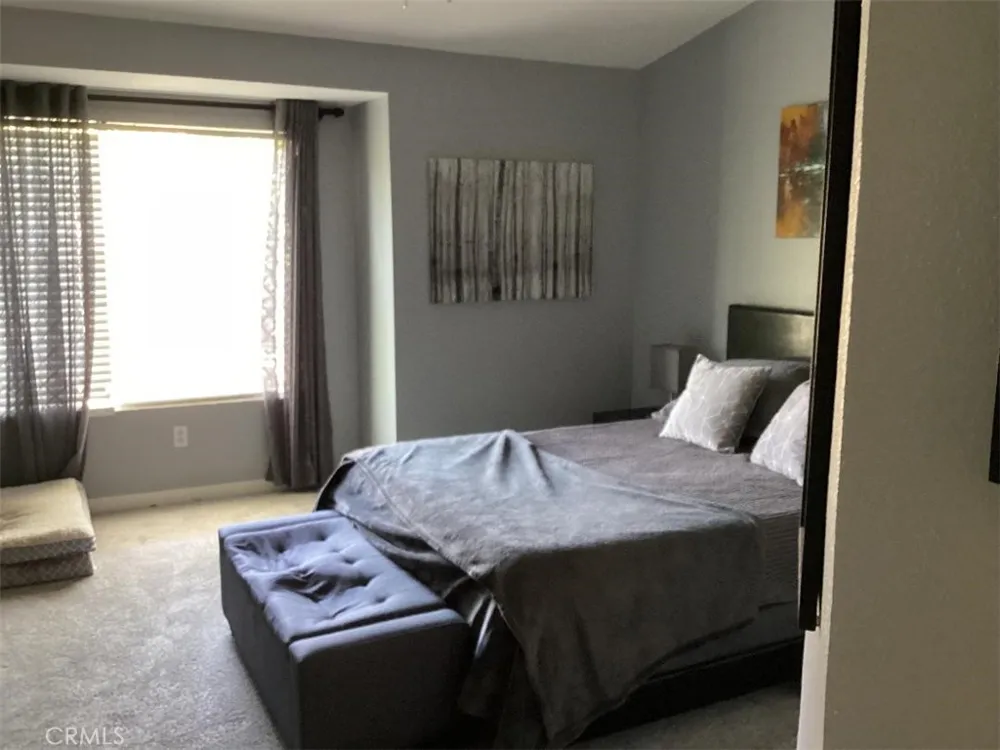 12568 Rideabout Court San Diego, CA 92129