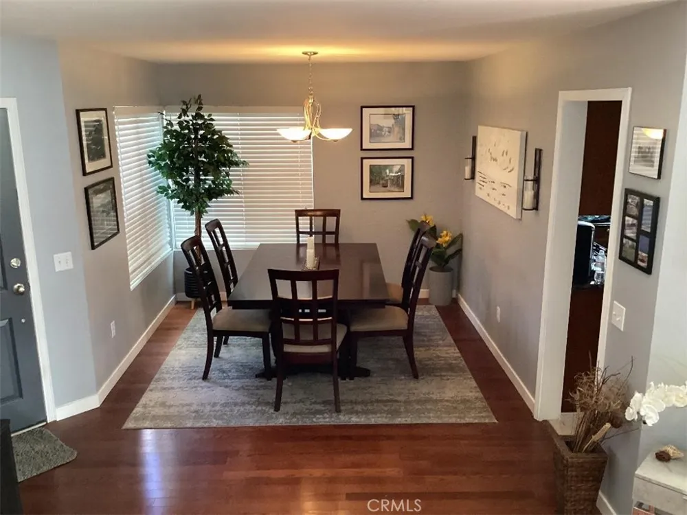 12568 Rideabout Court San Diego, CA 92129