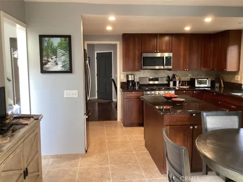 12568 Rideabout Court