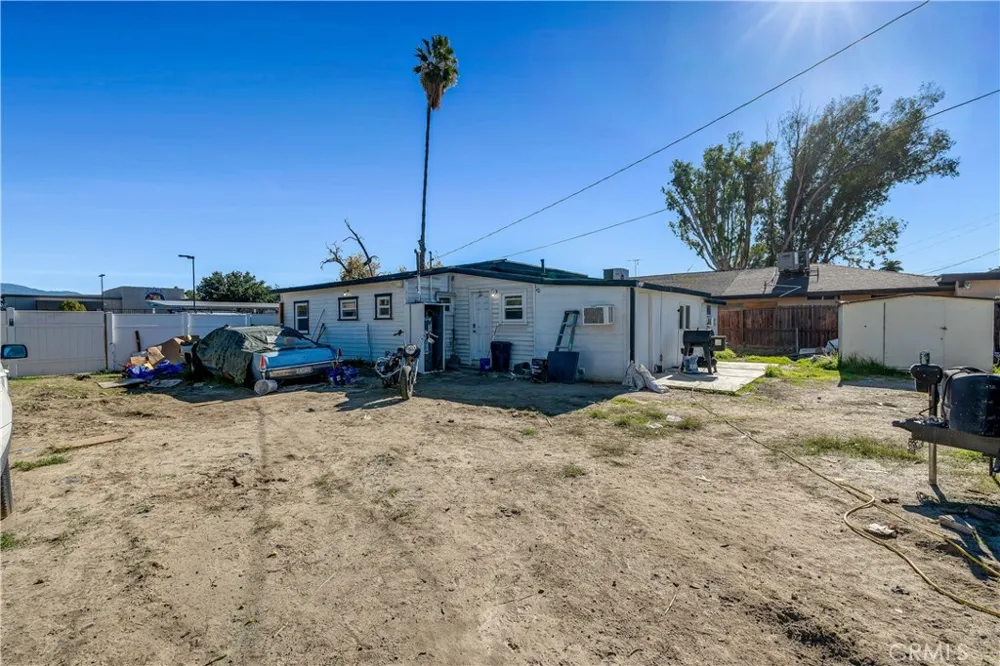 415 Santa Fe Hemet, CA 92543
