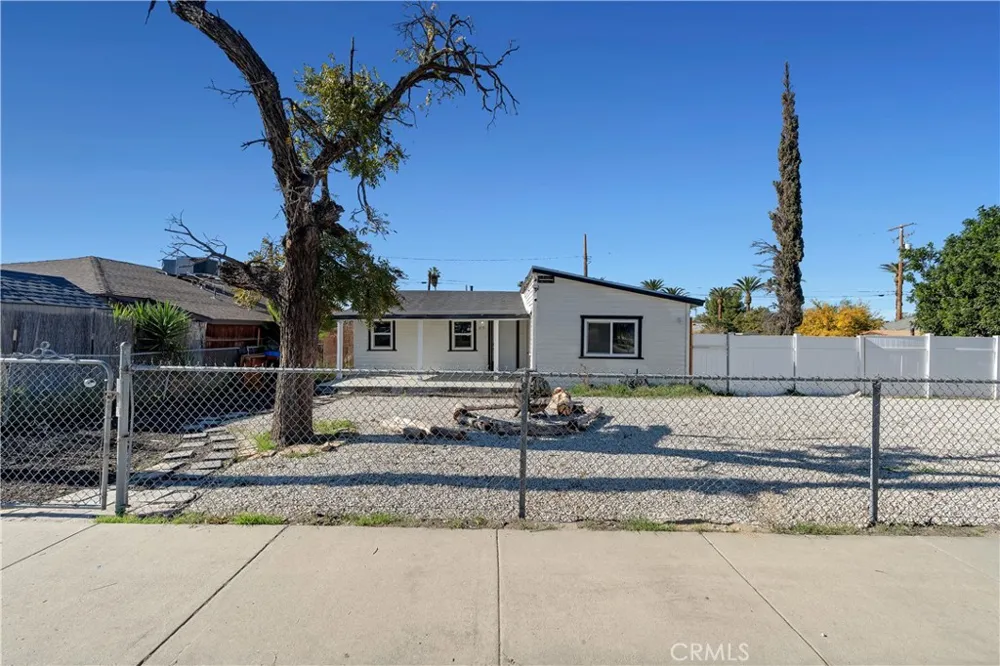 415 Santa Fe Hemet, CA 92543