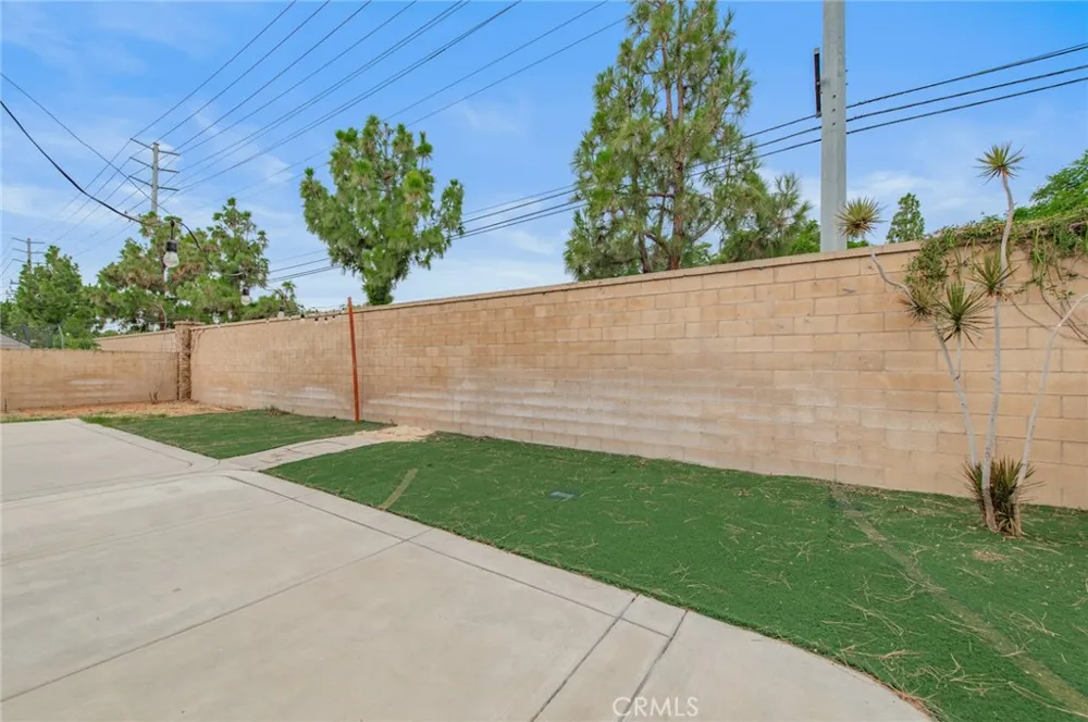 6535 Caxton Eastvale, CA 91752
