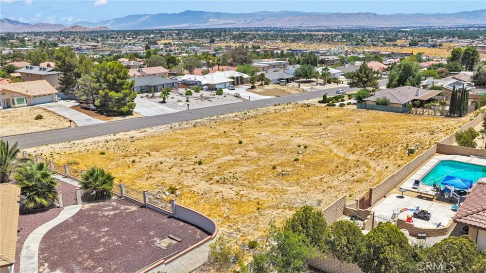 TUDE ROAD Apple Valley, CA 92307