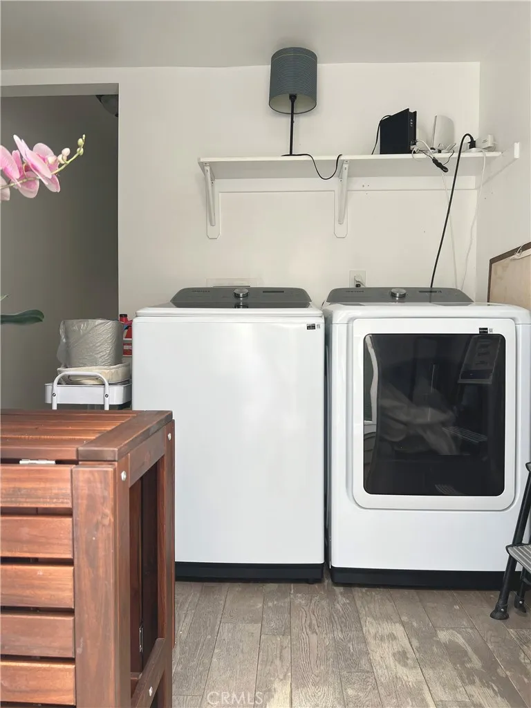 1011 W 20th Los Angeles, CA 90007