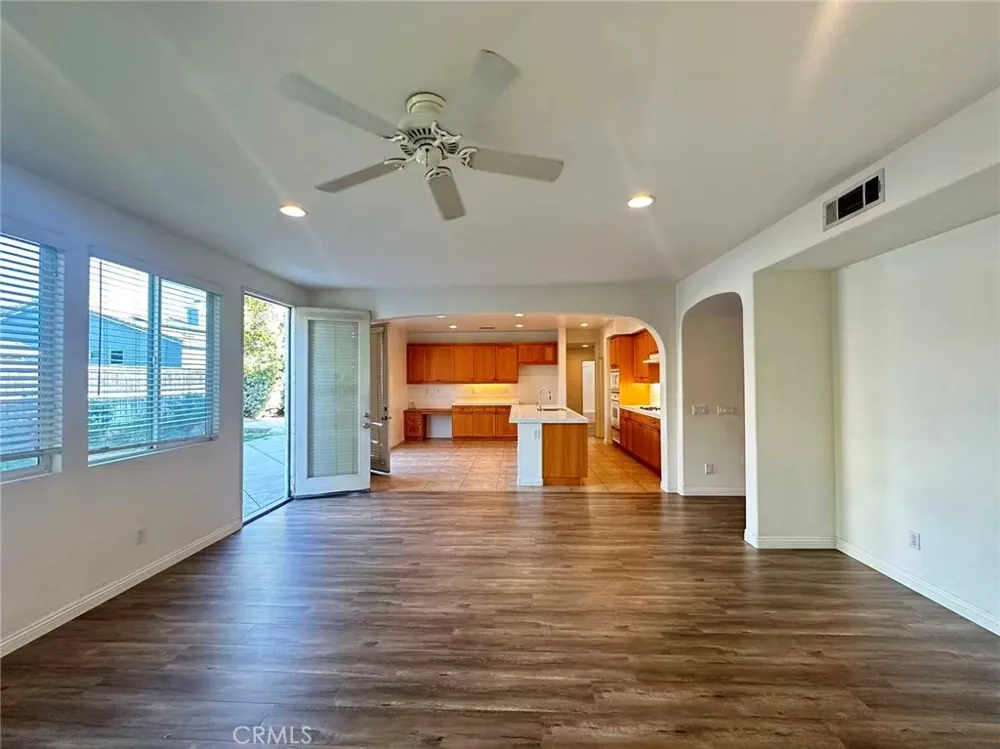 6429 Amber Sky Way Eastvale, CA 92880